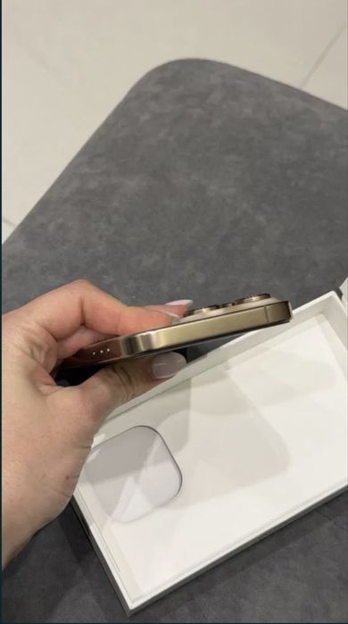 Iphone 16 pro desert titanium gwarancja