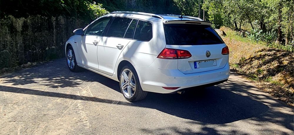 VW Golf VII Variant 1.6 TDI 110cv DSG – Edição Lounge Full Extras