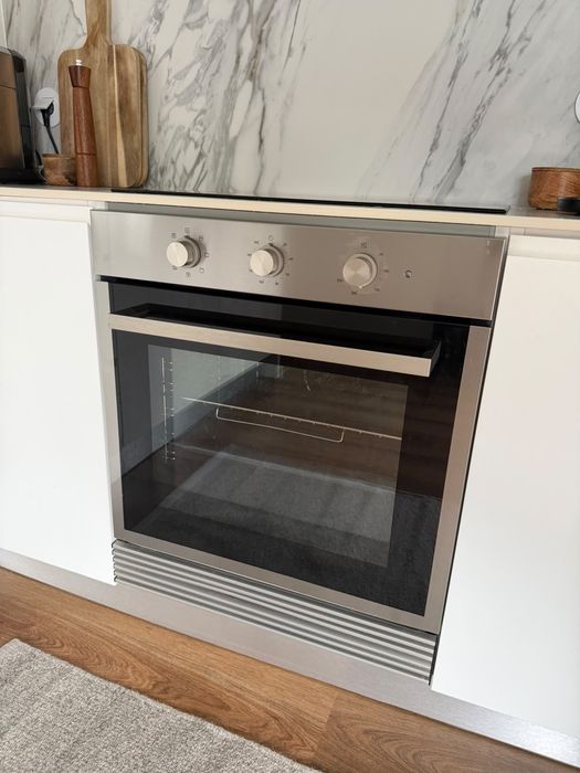 Forno elétrico ventilado (com grill)