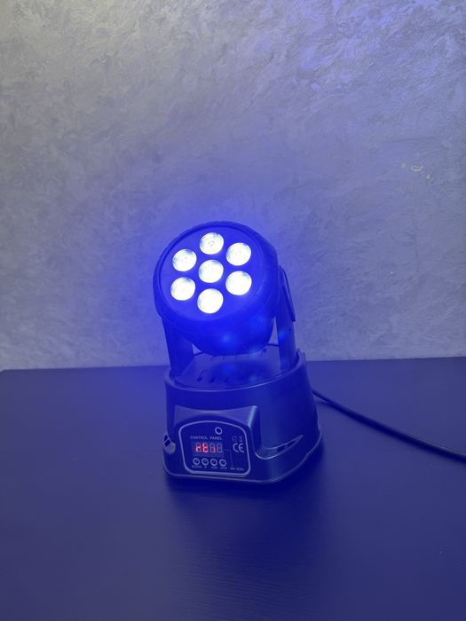 світлодіодна рухова голова (Moving Head) Betopper LM70SR