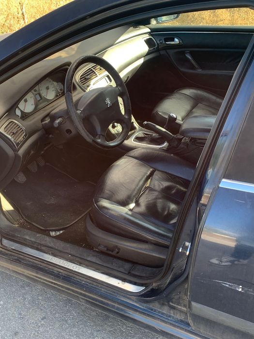 Peugeot 607