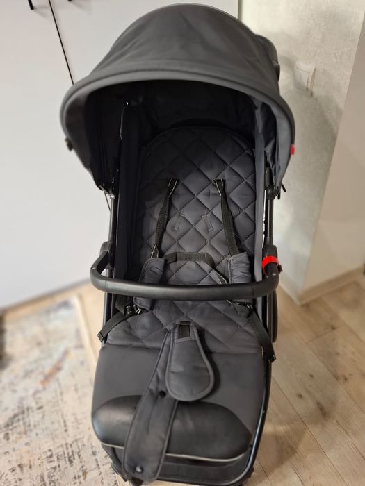 Продам дитячу коляску Carello Bravo