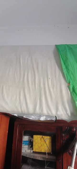 Cama articulada com motor