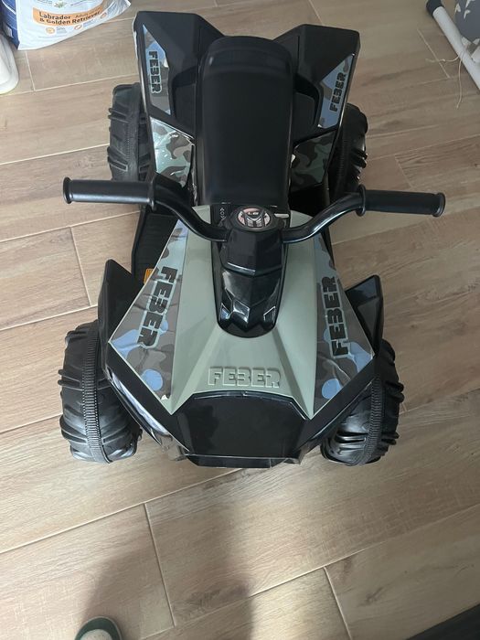 Mota de criança como nova