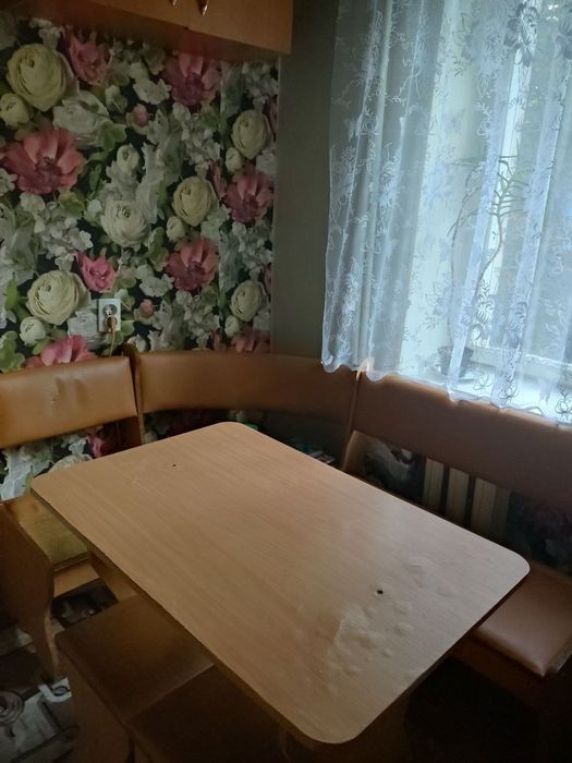 Продам кухонный уголок СРОЧНО