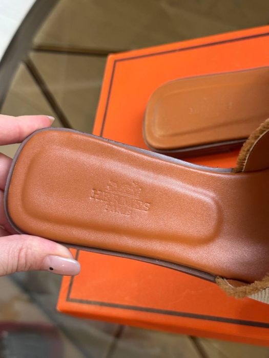 Капці від Hermes