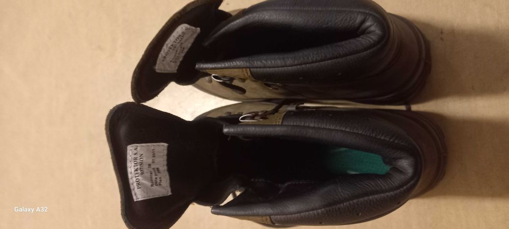 Buty zimowe wojskowe brązowe