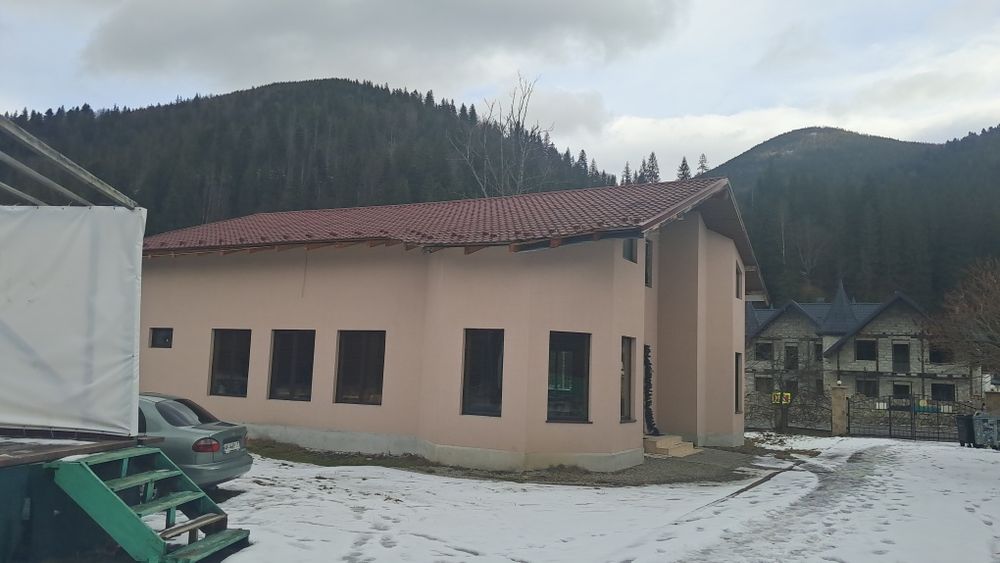 Продам готель у Карпатах
