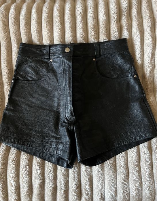 Черные шорты Calfskin