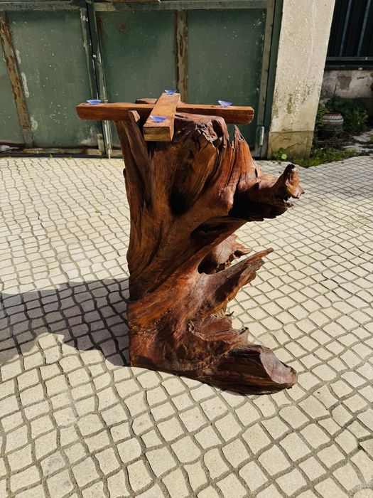 Conjunto de banco e mesa de Bali