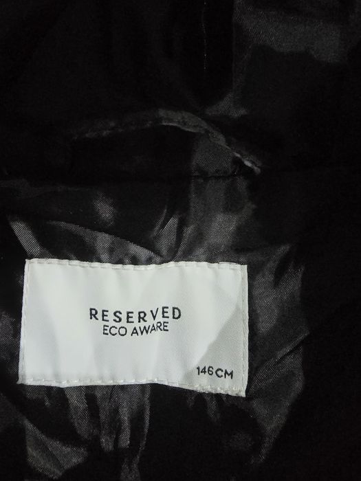 Kamizelka RESERVED roz 146 cm czarna