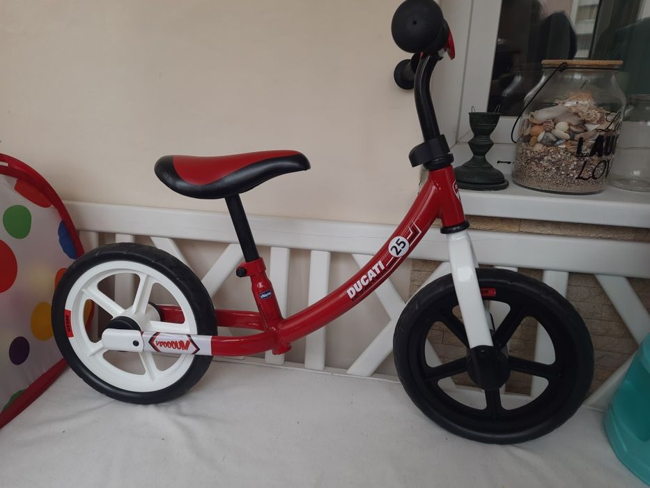 Велобіг Chicco в прекрасному стані