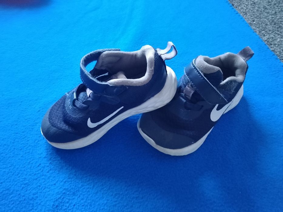 Buciki Nike dla chłopca rozmiar 24