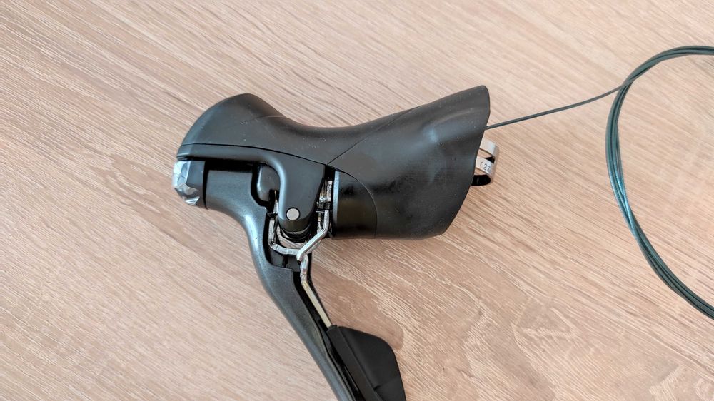 Правый дуал Shimano Sora ST-R3000 (9 speed)