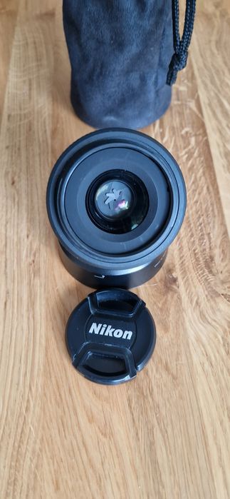 Aparat NIKON D90 Zestaw 2 Obiektywy (18-105mm VR | 35mm) + 2 Baterie!