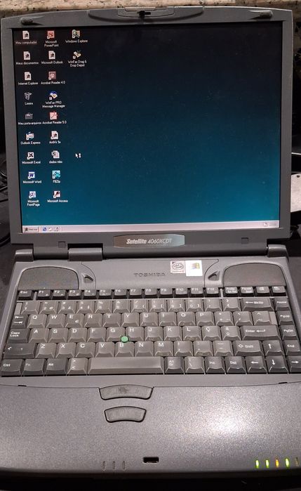 Vendo portátil Toshiba 4060XCDT 4,3