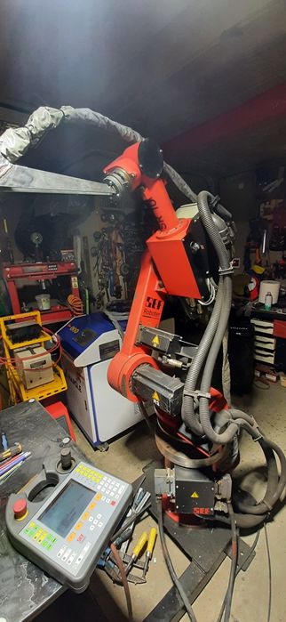 Robot 6 osiowy przemysłowy