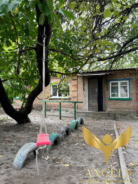 Продаж 6-кімнатного будинку з можливістю розділу на два входи: АГО, всі зручності, м.Кропивницький