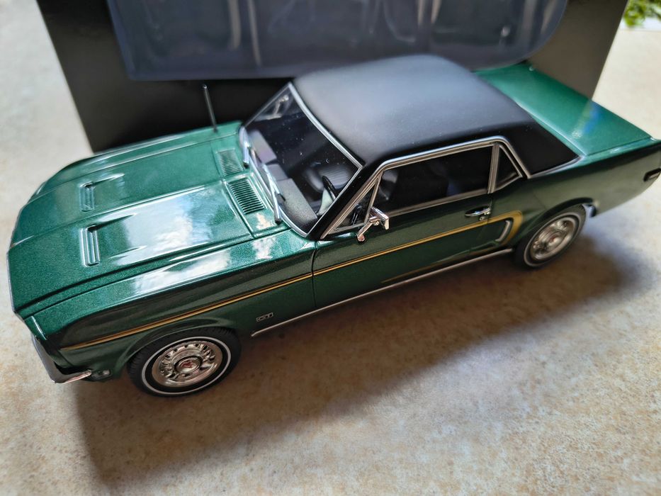 Ford Mustang Coupe 1968 1:24 IXO De Agostini