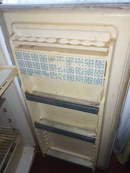 Продам холодильник