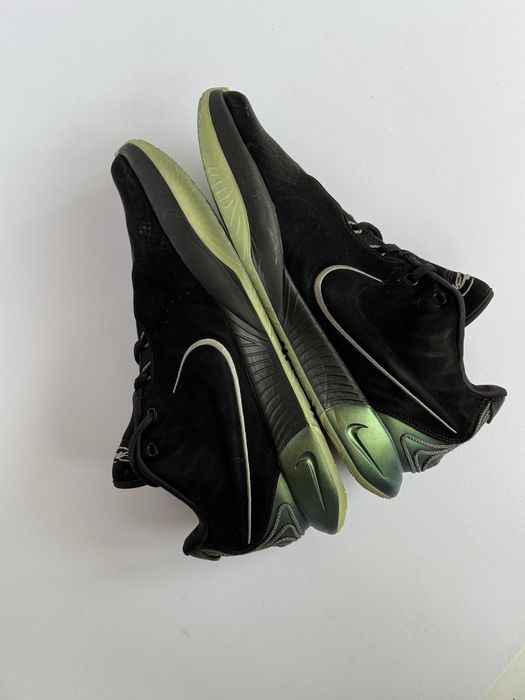 Баскетбольні кросівки Nike Lebron 21 FB2238-001