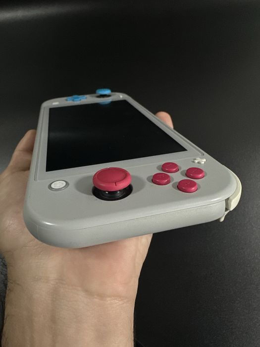 Nintendo Switch Lite Edição Pokemon