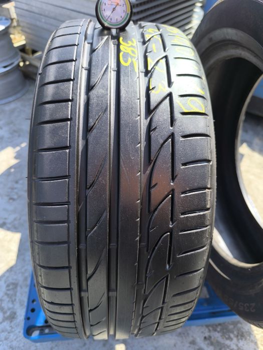 Opona  Bridgestone potenza S 001 235/40/19 pojedynka