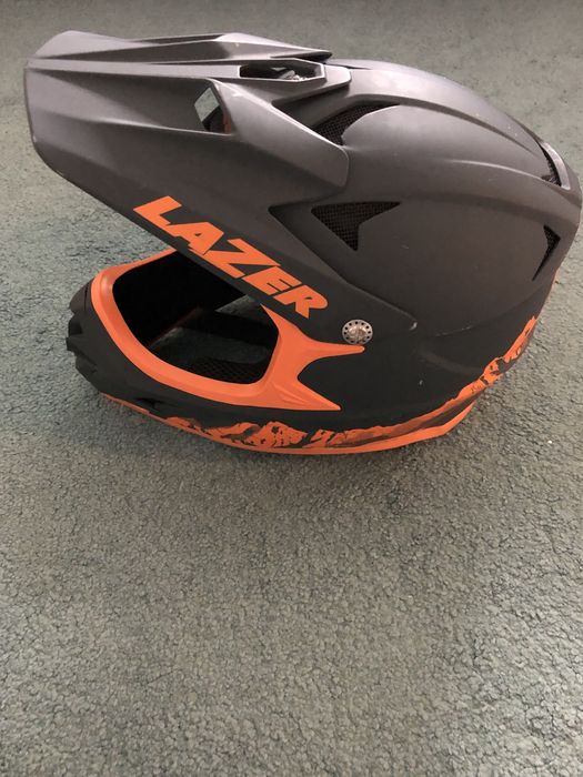 Kask lazer hulajnoga lub rower downhill