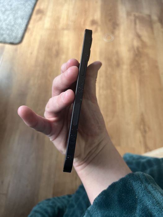 Telefon czarny iphone12