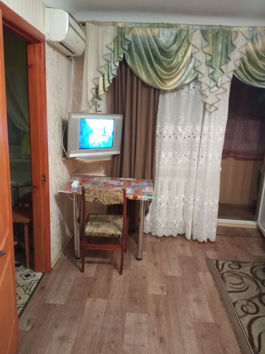 Квартира однокімнатна в центрі біля курорту.