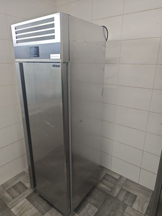 Морозильна шафа 400 л Ggmgastro 2020 рік