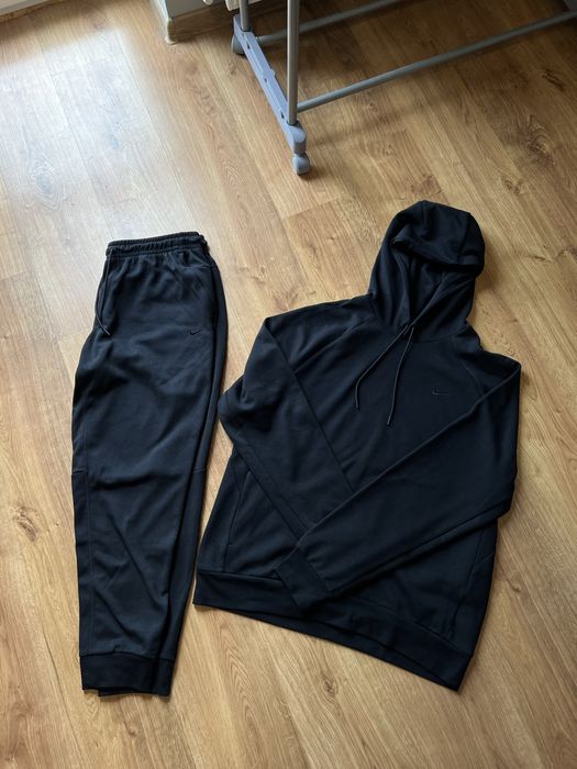 Спортивний костюм nike dri-fit