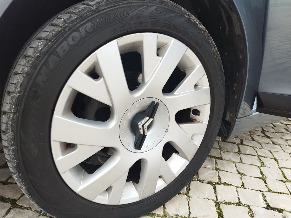 Citroen c4 muito estimado