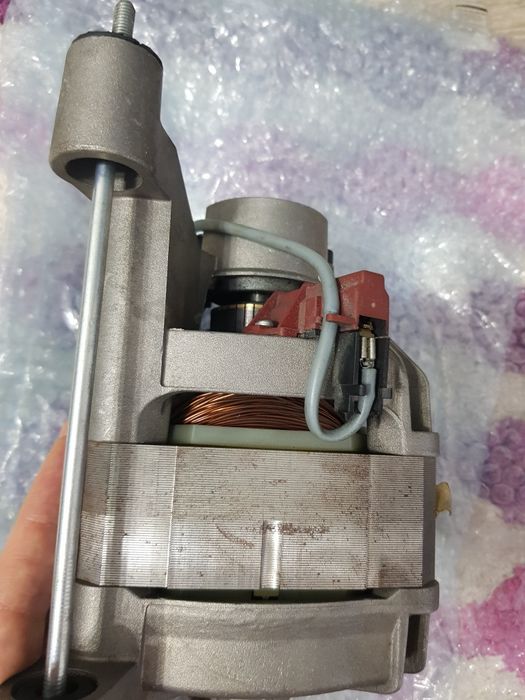 Двигун пральної машини,мотор Indesco 2040N1,850/1000,Indesit,LG