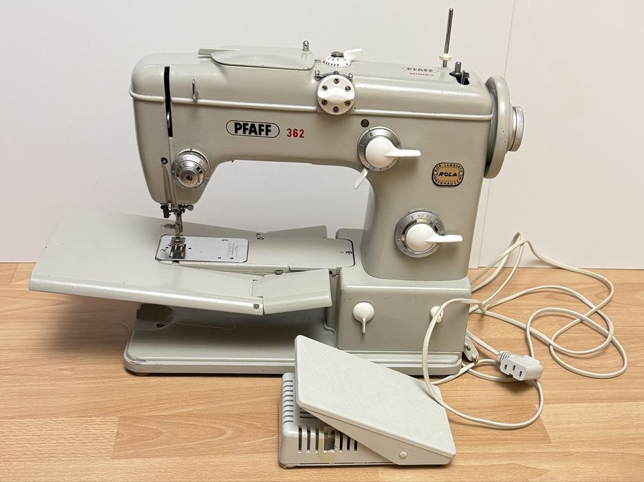 Stara maszyna do szycia PFAFF 362 automatic