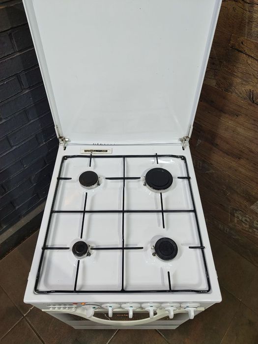 Комбінована плита Amica, з гарантією. Газова плита з електро-духовкою