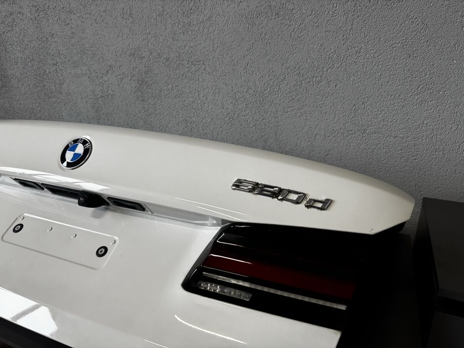 Кришка багажника BMW G30 колір A300