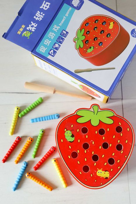 Детская игра магнитная рыбалка " Клубничка". Бу