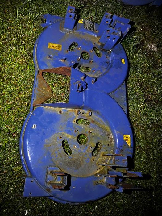 Iseki sxg 326 kosisko agregat koszący deck traktorek kosiarka 137 cm