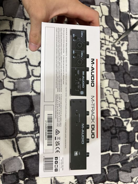 Mikrofon RODE NT1 Signature Kardionalny wraz z Interfejsem Audio M track DUO
