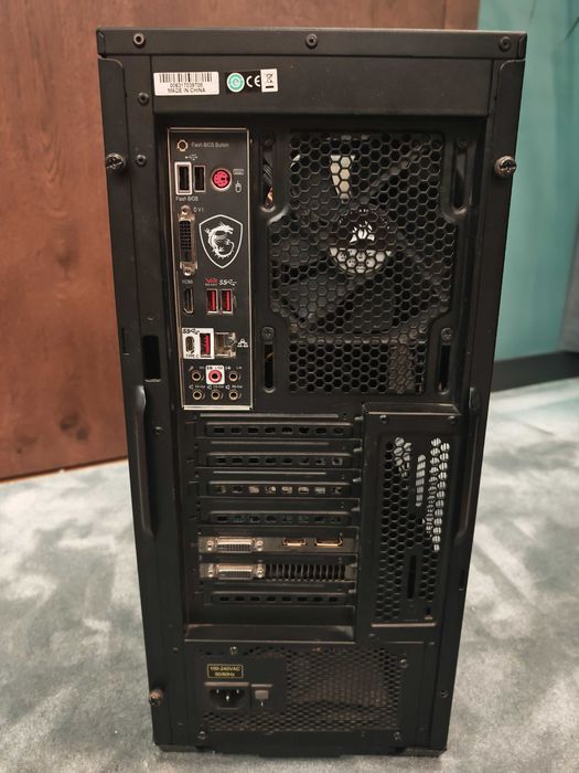 Komputer Stacjonarny PC – Ryzen 7 3700X | 32GB RAM | GTX 960 4GB