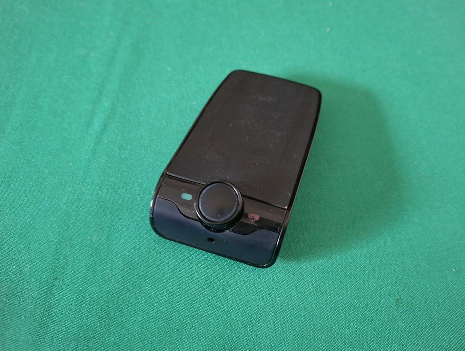 Parrot Minikit Plus - Kit Mãos Livres Bluetooth