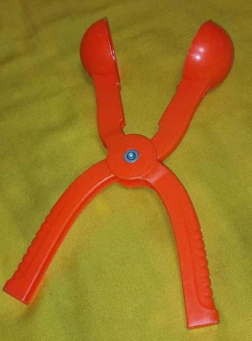 іІграшка для ліплення сніжок (сніжколіп)