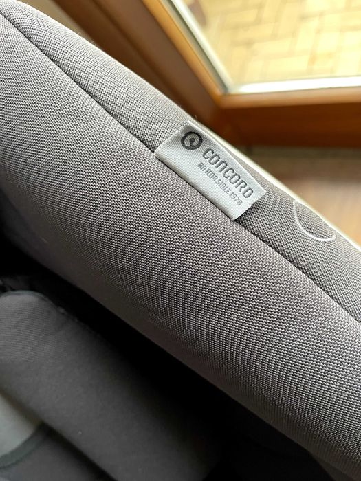 Cadeira Auto Concord Reverso Plus i-Size - Como Nova - Completa