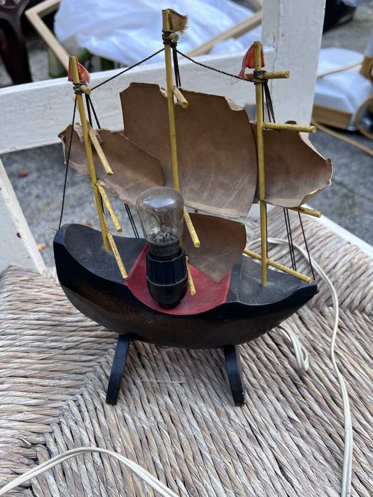 Candeeiro de iluminacao antiho