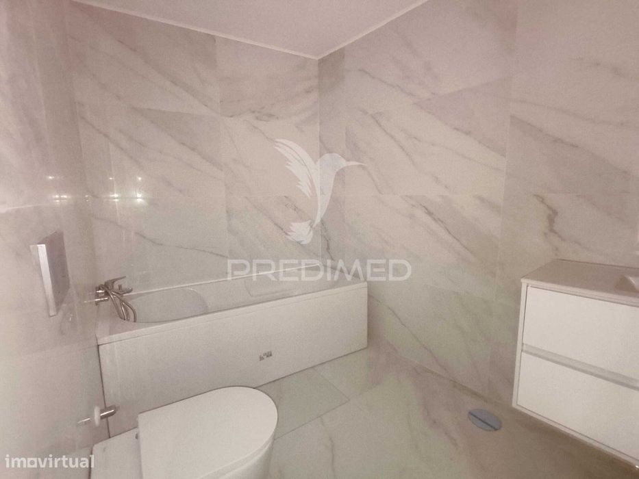 Apartamento T2 Totalmente Remodelado – Centro da Cidade