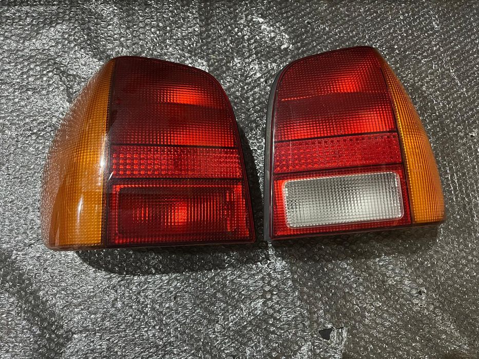 Ref 66 Faróis Volkswagen Golf Mk3 farolins vw polo