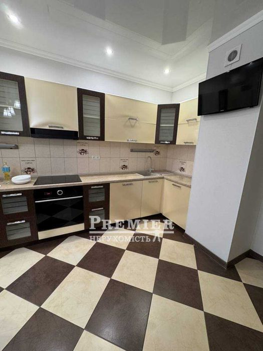 Шикарная квартира в Новом доме на Таирова