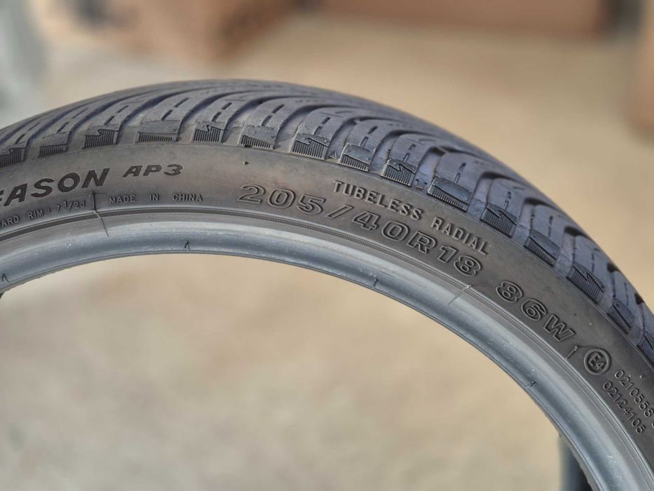 Pneus 205 40 R18 Pilot Sport 4, Uniroyal All Season Expert e Maxxis Premitra