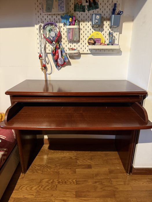 Secretária em madeira